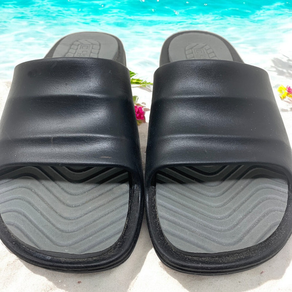 Chaps Women's Sz 11 Cushion Comfort Slide Sandals Black PVC Pool Beach - Picture 2 of 6